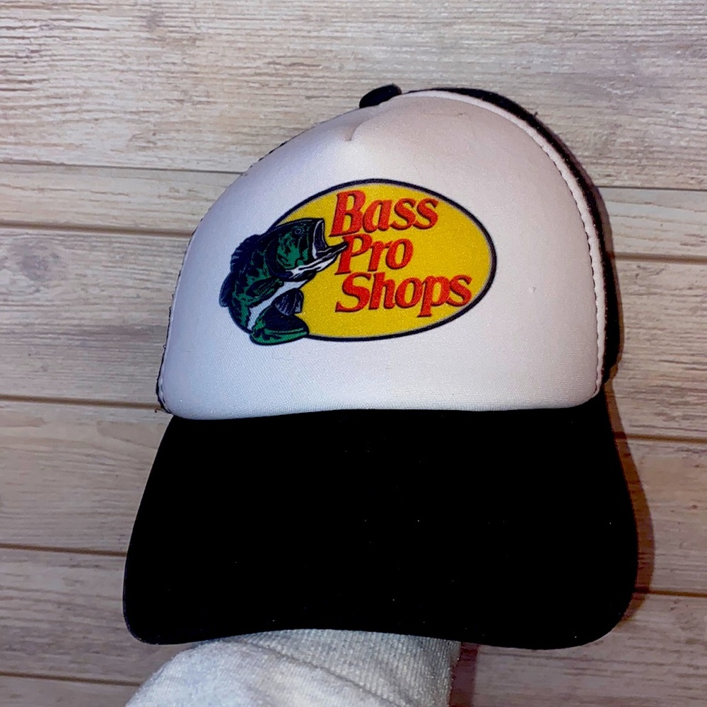 Bass Pro Shops hat, s/m, hasn’t been worn.